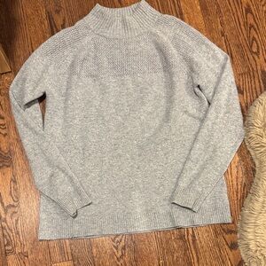 Sutton Studio Cashmere Sweater/Tunic Size Large in Gray